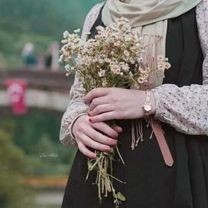 Meet your Posher, Wafae